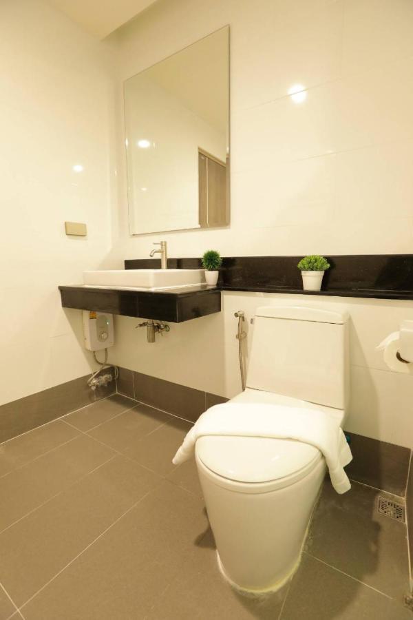 Lampang Residence Екстериор снимка