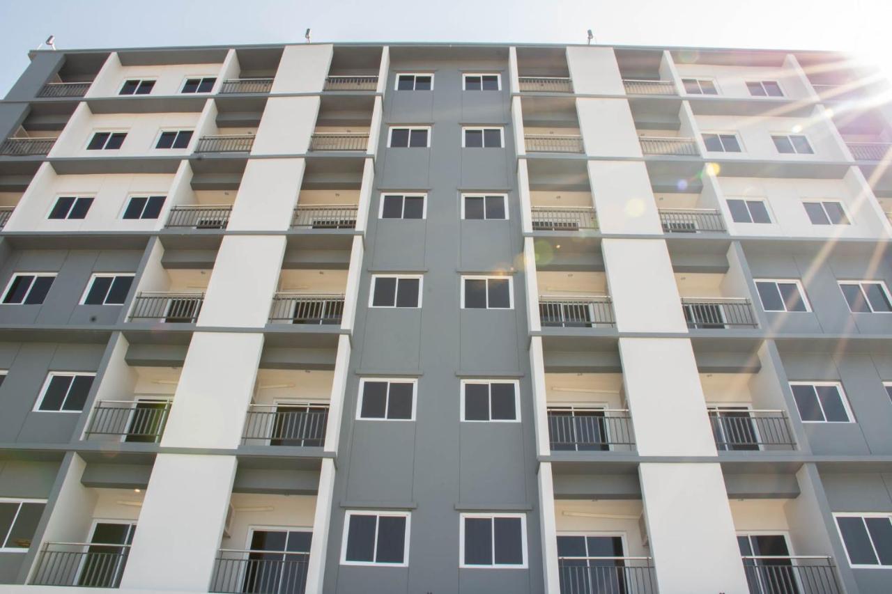 Lampang Residence Екстериор снимка